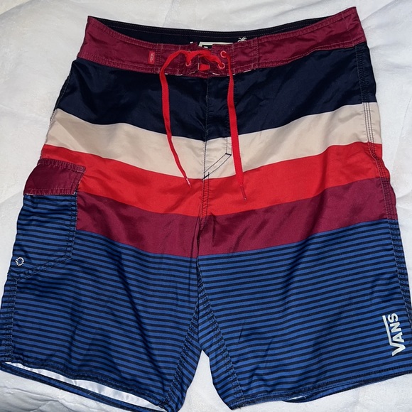 Vans Men’s swim trunk bundle - Picture 2 of 7